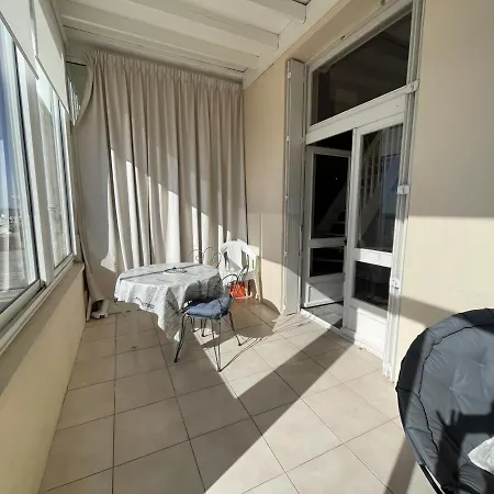 Duplex De Charme En Front De Mer Avec Veranda - Fr-1-361-32 Bouillon