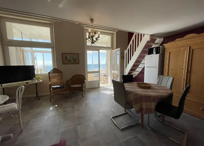 Duplex De Charme En Front De Mer Avec Veranda - Fr-1-361-32 * Bouillon