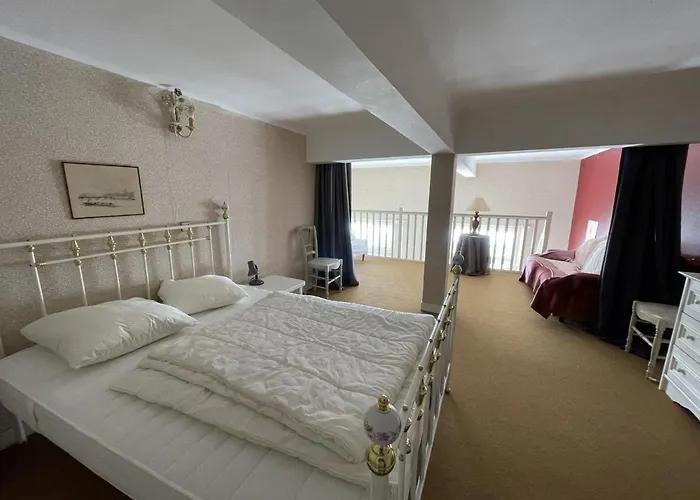 Duplex De Charme En Front De Mer Avec Veranda - Fr-1-361-32 Apartment Bouillon